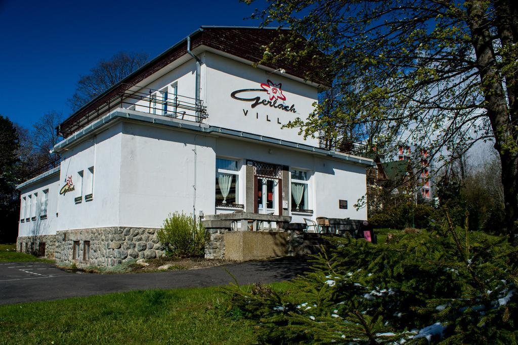 Penzion Villa Gerlach Vysoké Tatry エクステリア 写真